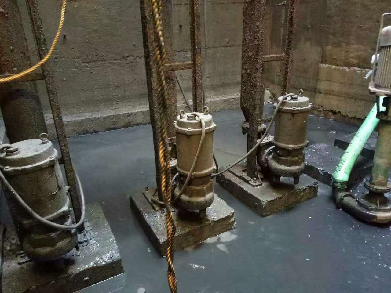 旌阳污水池清理